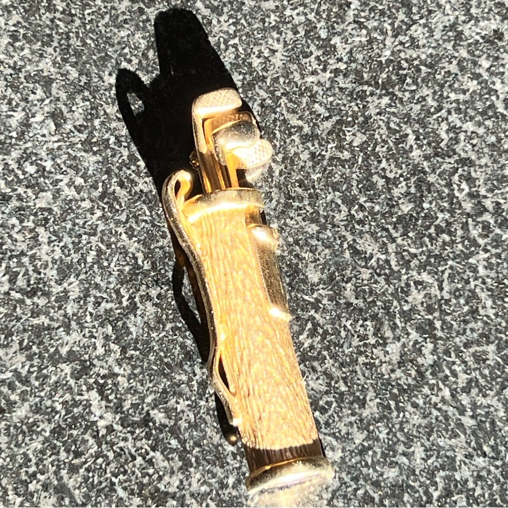 Vintage Napier Marked Men’s/Women’s Goldtone Golf Club Bag Brooch